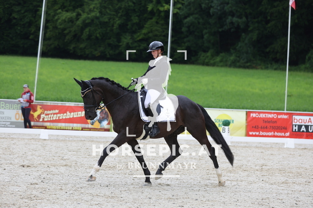 0P6A8672 | Willkommen bei Brunnmayr - Design & Fotografie – Ihrem Spezialisten für Reitturniere und Pferdeveranstaltungen in Oberösterreich, Salzburg und Bayern! Seit über 17 Jahren sind wir leidenschaftlich dabei.