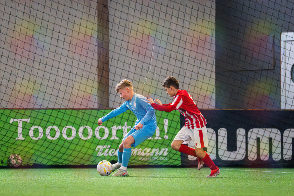 blr.pics-354 | Professionelle Fußball- und Sportfotografie. Spielbilder online ansehen und kaufen – Einzelbilder oder komplette Galerien in hoher Qualität. - Realisiert mit Pictrs.com