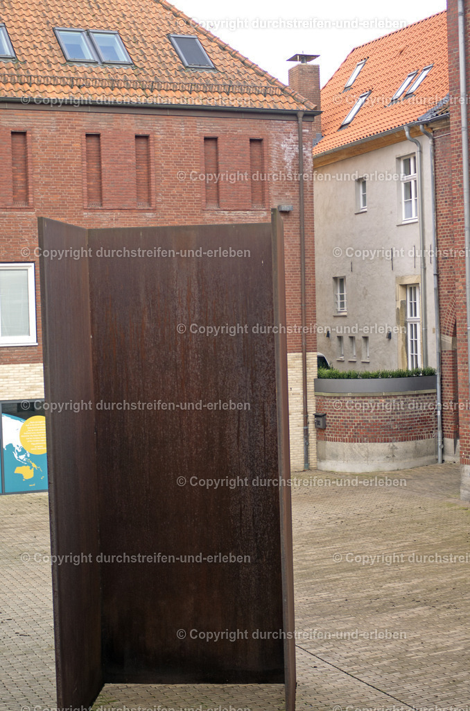 Fassbinder von Richard Serra Münster | Fassbinder von Richard Serra Münster - Realisiert mit Pictrs.com