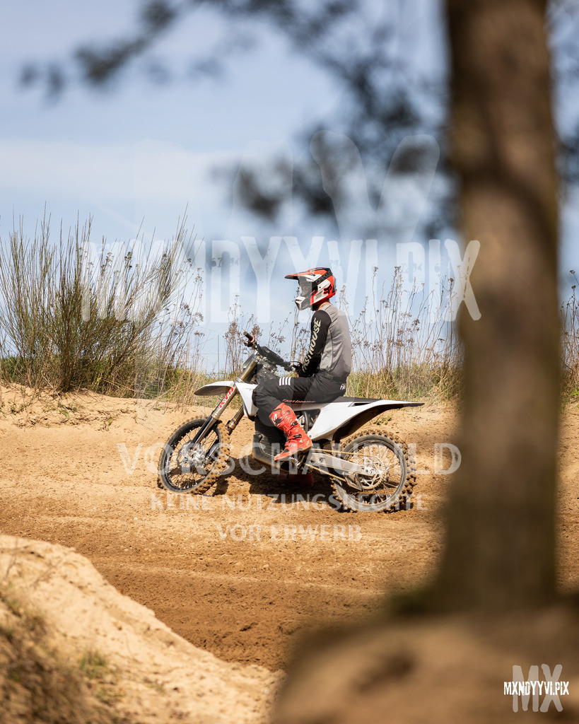 866A2525 | mxndyyvipix