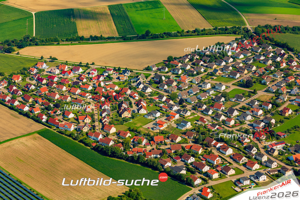 Luftaufnahme von Fünfstetten - Die Luftaufnahme wurde 2025 vom UL-Flugzeug heraus erstellt ( keine Drohne ) - Hochauflösende Luftaufnahme - für professionelle Ausdrucke geeignet. Die Geschenkidee !Mit Lizenz und Bildrechte bestellbar