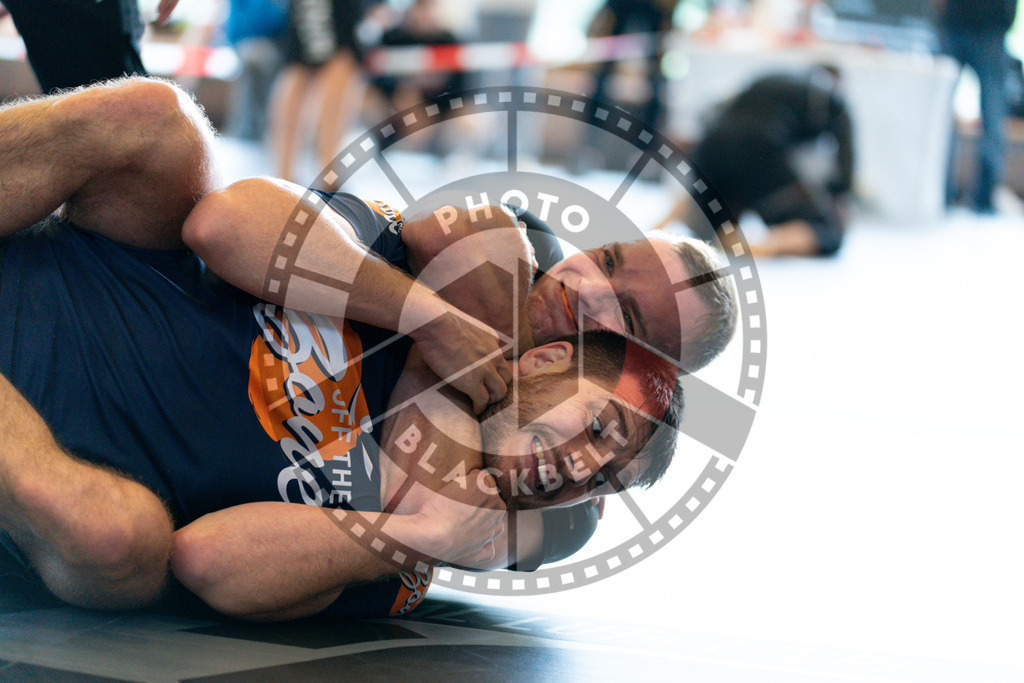 20240608PBB01147 | Fighters compete during the ILLCS VII summer edition luna livre competition in Hannover, Germany, on June 8, 2024.