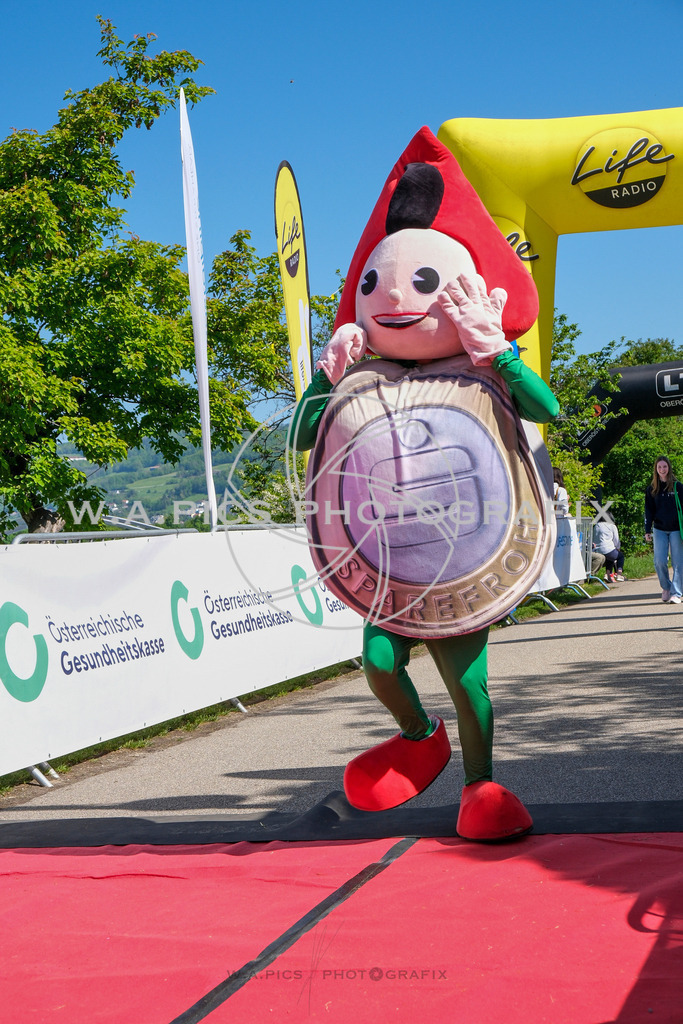 ..... | LINZ,AUSTRIA,27.April 24, Int. 3 Brückenlauf Linz  , Image shows: Photo: WAPICS / Michael ring