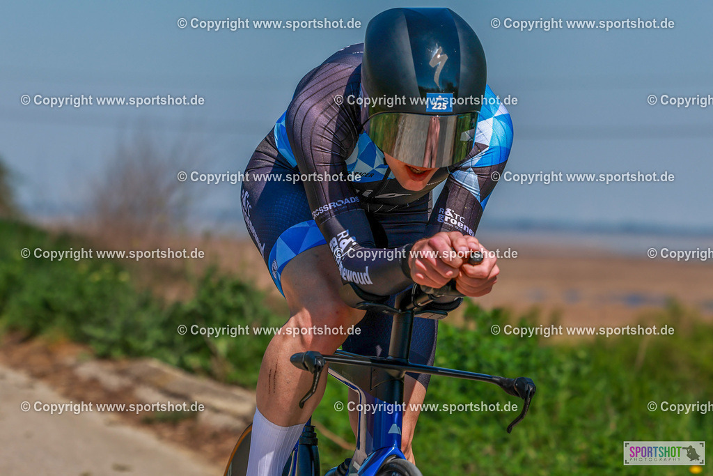 114_AR7_3812 | Neusiedlersee Radmarathon 2026@sportshot_your_pictrs #yourpictures#roadtowm2029 #nrm #neusiedlerseeradmarathon #neusiedlersee #neusiedlerseetourismus #burgenland #mörbisch #nrm26 #burgenlandtourismus #voglundco #poweredbyburgenlandtourismus #radsport #rad #marathon #ucigranfondo #visitburgenland #ucigranfondoworldseries
