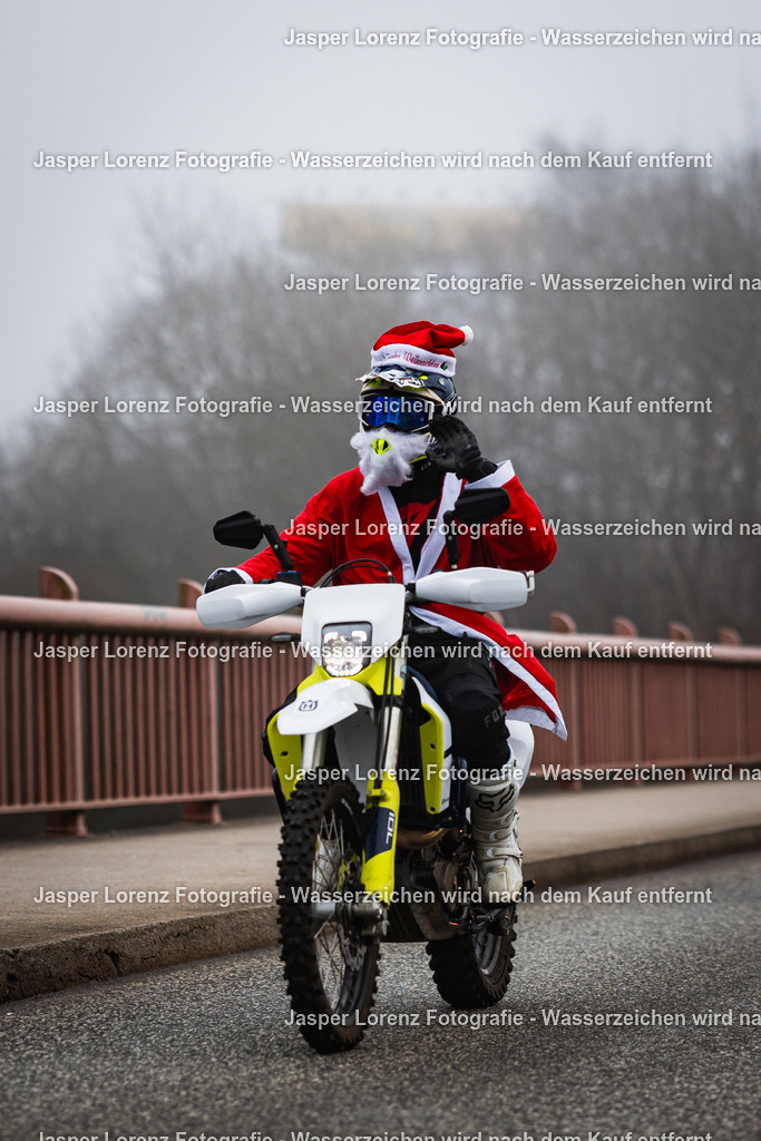 X-Mas Ride I Kiel I 2025 | Jasper Lorenz Fotografie - Realisiert mit Pictrs.com