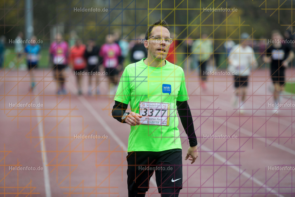 Neusser Erftlauf 2025  | 15km Neusser Erftlauf 2025 Foto: Heldenfoto.de