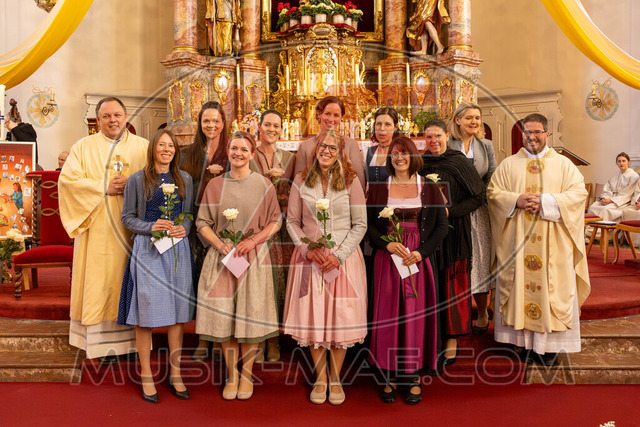 MAE-pic_766 | Der online Fotoshop des Inzeller Fotografen MAE - Marc Anton Eicher. Hier können Sie ihre Fotos und Stockfotos online bestellen als Download oder als Ausdruck, der ihnen bequem nach Hause geschickt wird.
Ihr Marc Anton Eicher - der Inzeller Fotograf - Realisiert mit Pictrs.com