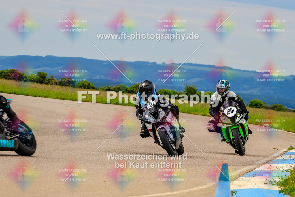 MotoTeam-2459 | Hier findet Ihr Bilder von Touristenfahrten auf der Nürburgring Nordschleife oder von anderen Veranstaltungen die ich besucht habe. Viel Spass beim Durch Schauen 