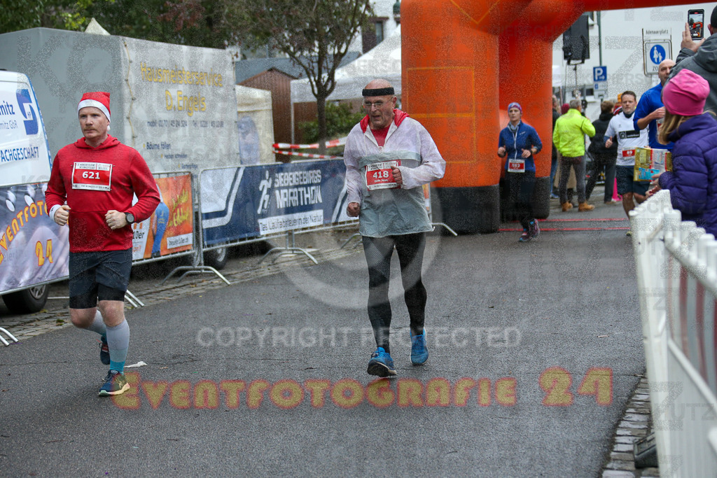 251130_1144_EX1_8532 | Sportfotografie im Rhein-Sieg Kreis, Köln, Bonn, NRW, Rheinland Pfalz, Hessen, etc. Unser Tätigkeitsfeld umfasst den Laufsport vom Volkslauf über den Marathon, Duathlon, Triathon bis zum Ultralauf wie Kölnpfad Ultra oder Schindertrail.