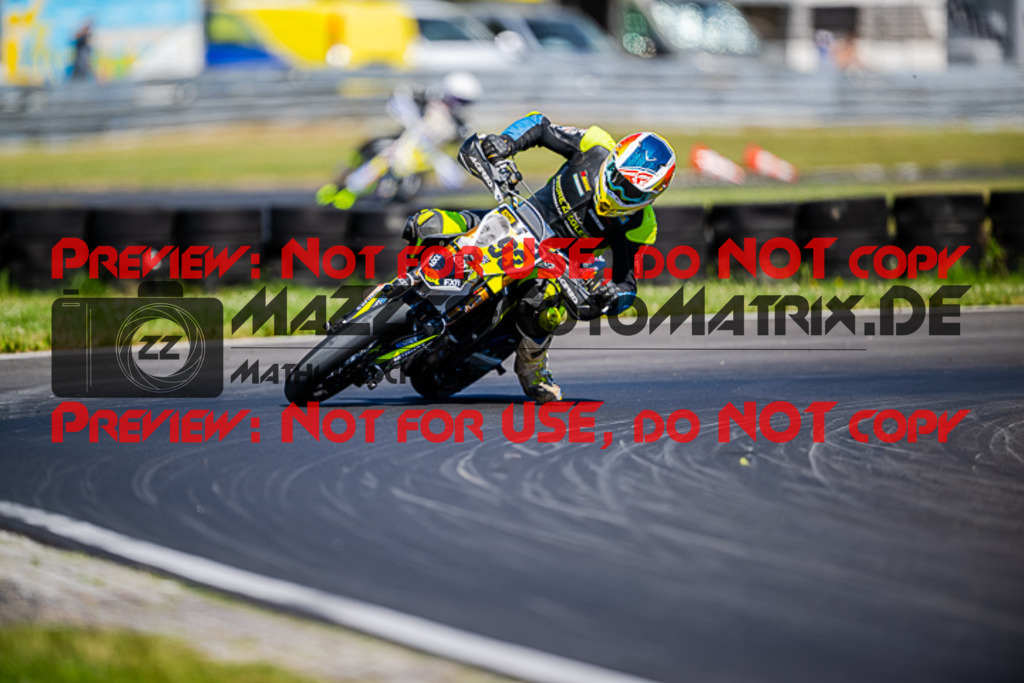 MaZZes_FotoMatrix_220702_375 | S1