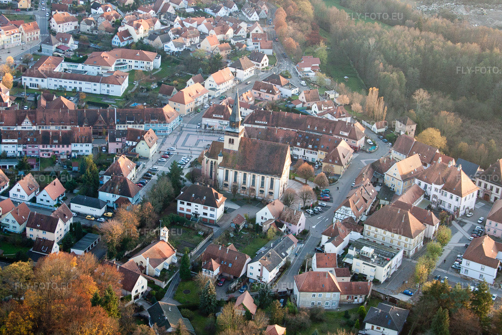 Vue aérienne: Vue de la ville à Lauterbourg dans le département Bas Rhin, France. Photo: IMG_22723.jpg prise le 19/11/2009 par Werner Riehm/FLY-FOTO.euRésolution de l'original: 4752 x 3168 px