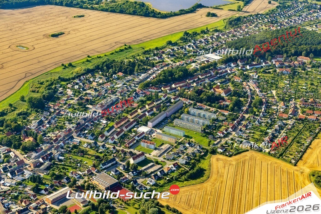 Damgarten Schillerstraße Ribnitz-Damgarten Bild- Das Luftbild wurde 2025 vom UL-Flugzeug heraus erstellt ( keine Drohne bzw. Drohnenaufnahme ) - Hochauflösende Luftaufnahme -Nicht vergleichbar mit Google Maps oder Satelittenbilder- Die Geschenkidee !Mit Lizenz und Bildrechte bestellbar - CC