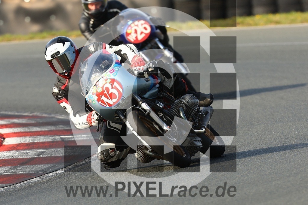 0w26-20260418_00343 | Schöne Erinnerungen an spannende Momente - das festzuhalten ist unser Job. PIXELrace.de ist seit 2003 auf den Rennstrecken Europas unterwegs um die Action draußen beim Fahren und die wunderbare Stimmung imm Fahrerlager für euch einzufangen.