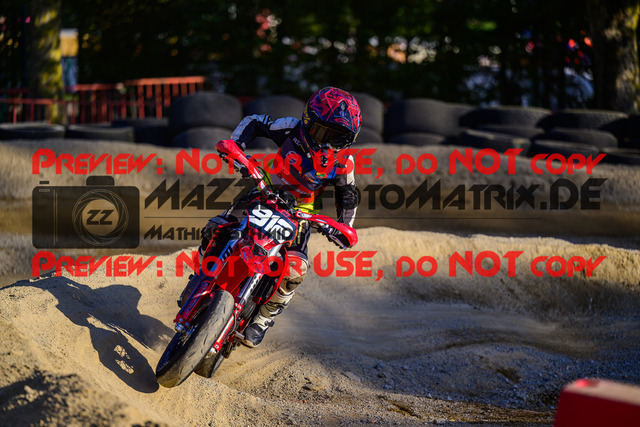 MaZZes_Fotomatrix_20241004_6021986_6079 | JUNIOR