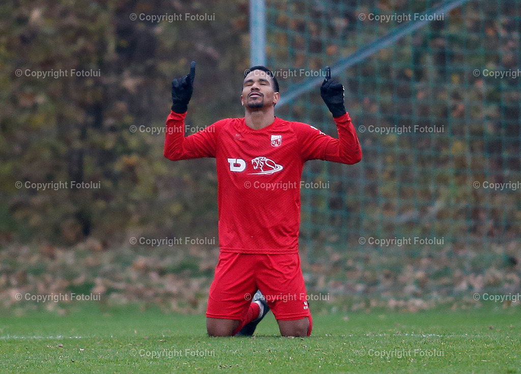 A_LUI_08112025_08 | SPORT FUSSBALL LT1 OOE LIGA ASKOE OEDT 1B-UNION ST.MARTIN/MUEHLKREIS 08.11.2025 IM BILD: TORSCHUETZE VALDIR HENRIQUE (OEDT1B) FOTO:FOTLUI