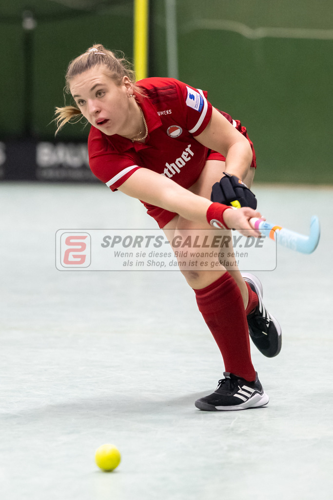 SFE_20221218_0047 | 1. Bundesliga Hockey Damen Rot-Weiss Köln - Crefelder HTCa am 18.12.2022 in Köln (KTHC Stadion Rot-Weiss Köln Tennis and Hockey Club), Photo: Stephan Fehrmann 2022 (Sports-Gallery)