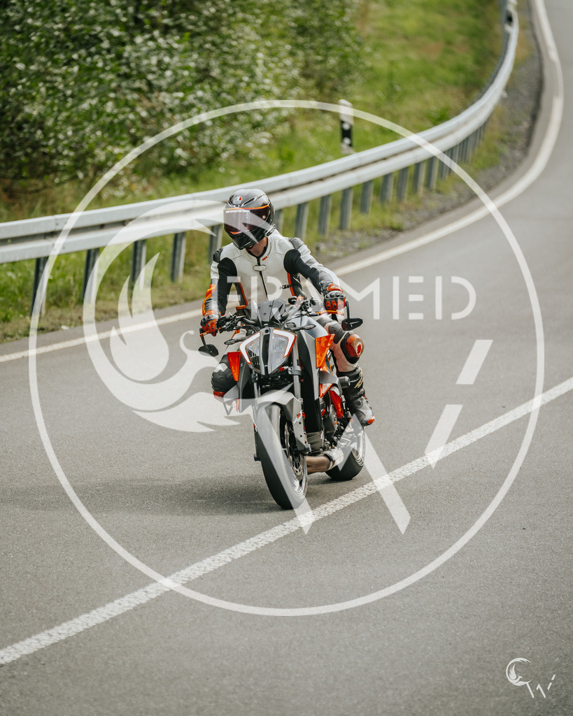 MH-3 | cw-framed