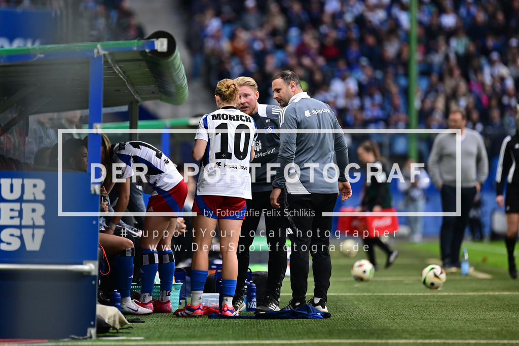 Fußball I Frauen I Saison 2024-2025 I DFB-Pokal I Halbfinale I Hamburger SV - SV Werder Bremen I 35109 | Der Sportfotograf. - Realisiert mit Pictrs.com