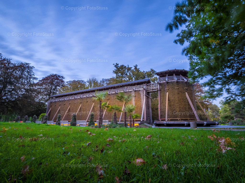 Gradierwerk in Hamm | Das Gradierwerk im Kurpark von Hamm Westfalen. - Realisiert mit Pictrs.com
