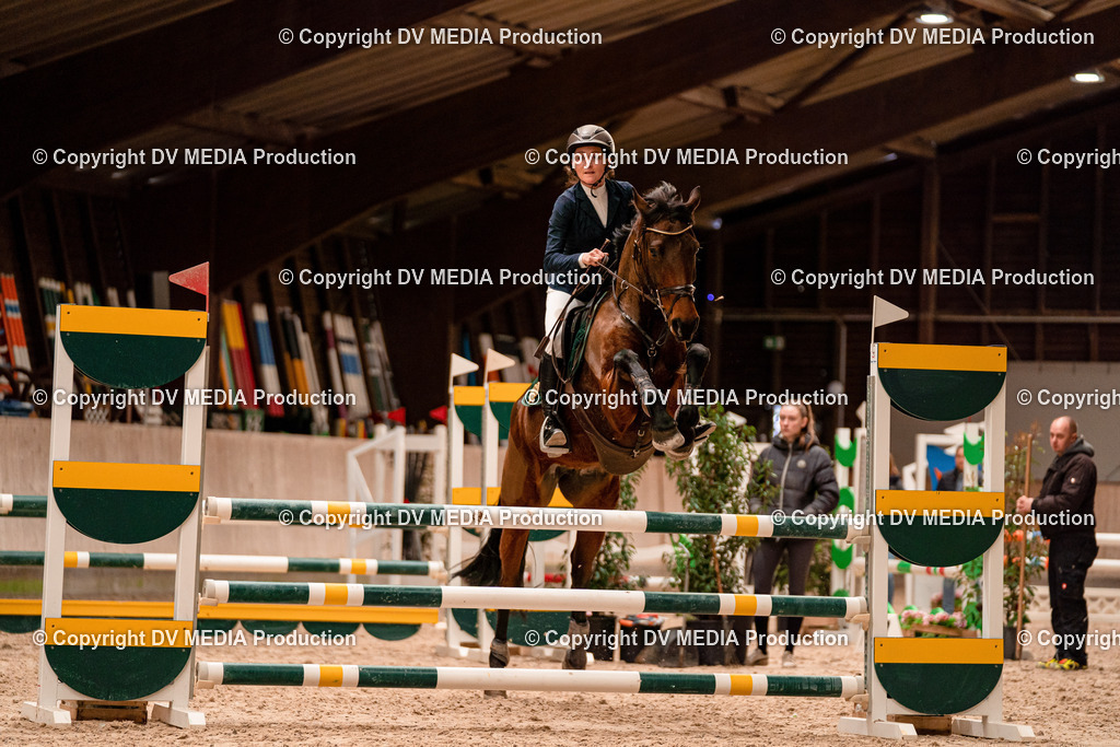 Springen Tag 2-300 | dv-media-shop - Realisiert mit Pictrs.com