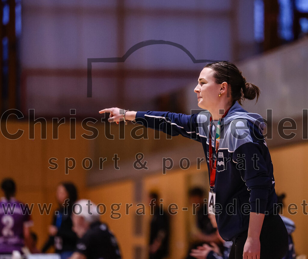 2025-02-15_041_SpVgg_Altenerding_gegen_MTV_Pfaffenhofen | Erding, Deutschland, 15.02.2025:Handball, Bezirksoberliga Frauen Altbayern 2024 / 2024, 14. Spieltag, SpVgg Altenerding gegen MTV Pfaffenhofen, Endergebnis: 27:23Eva Künzel (MTV Pfaffenhofen)Foto: Christian Riedel / fotografie-riedel.net