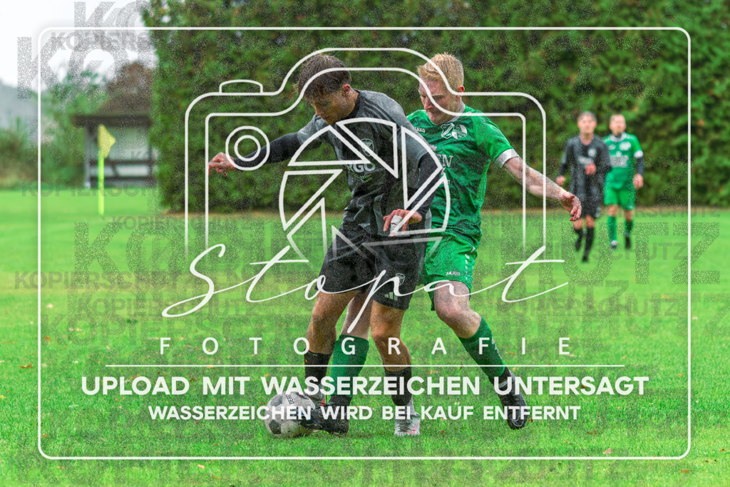 SGWFGFS-1070 | Adam Jarkas (FG Fulde-Stellichte #11) beim Herren Kreisliga HK Spiel zwischen SG Schulern/Wintermoor und FG Fulde-Stellichte im Stadion Wintermoor, Schneverdingen (Simon Paul Stopat) - Realisiert mit Pictrs.com
