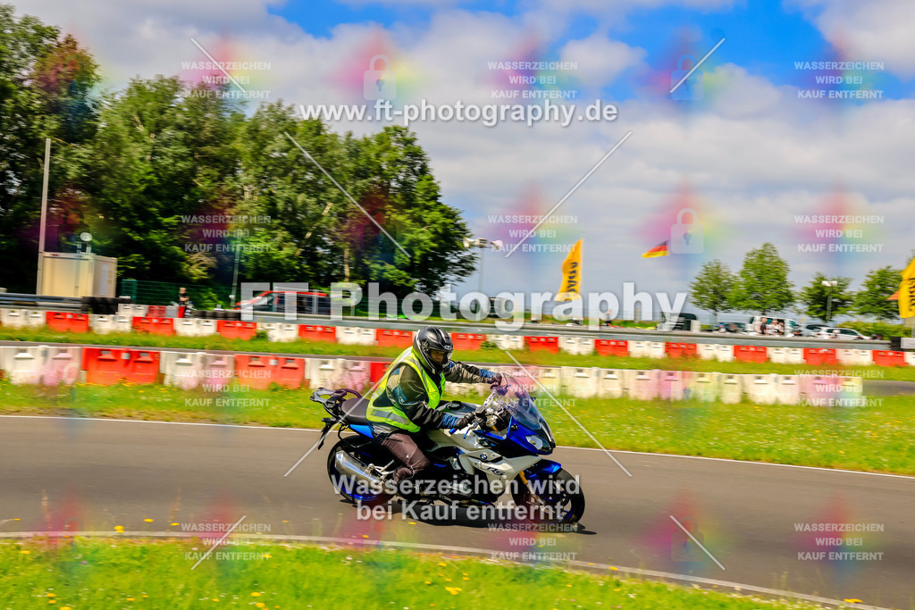 VBK-8179 | Hier findet Ihr Bilder von Touristenfahrten auf der Nürburgring Nordschleife oder von anderen Veranstaltungen die ich besucht habe. Viel Spass beim Durch Schauen 