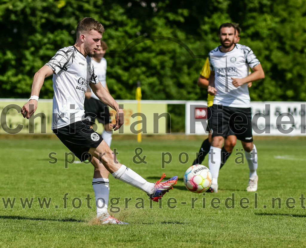 2023-07-09_083_FC_Moosinning_II_gegen_FC_Herzogstadt | Moosinning, Deutschland, 09.07.2023:
Fußball, Kreisliga 2023 / 2024, Testspiel, FC Moosinning II gegen FC Herzogstadt, Endergebnis: 2:1

Foto: Christian Riedel / fotografie-riedel.net