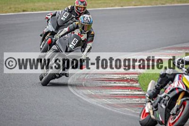 spof3340 | Professionelle Fotos von Sportveranstaltungen, aber auch Hochzeiten und anderen Events. - Realisiert mit Pictrs.com