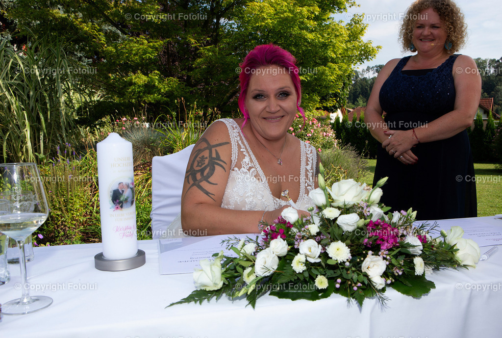 KERSTINFREDYHOCHZEIT_260822_125 | bilder, linz, photo, foto, fussball, sport, fotolui, bundesliga