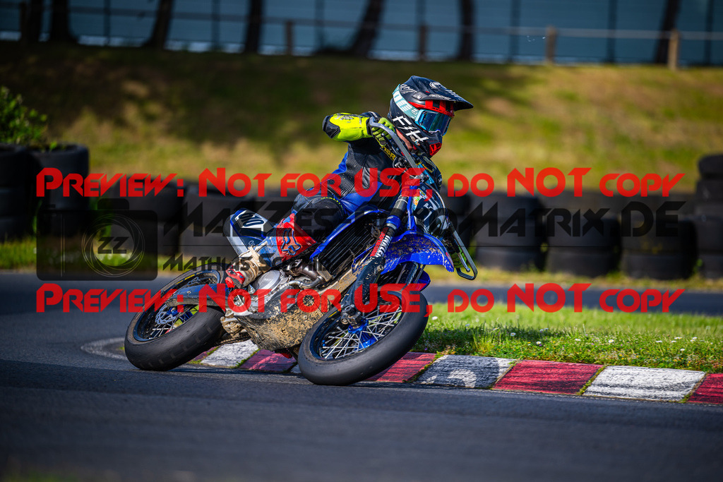 MaZZes_FotoMatrix_240430_6021986_5959 | Fotograf Mathias Schmid
Sportfotograf,
Eventfotograf,
Hochzeitsfotograf,
Portraitfotograf