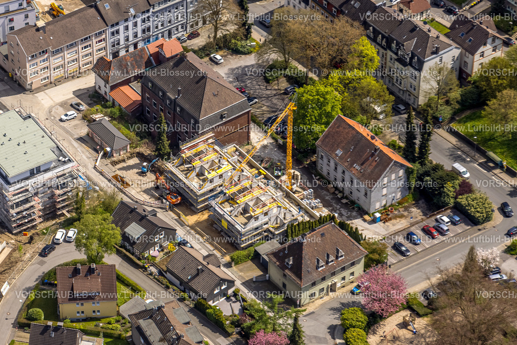 Velbert230407318Neviges | Luftbild, Baustelle mit Neubau an der Tönisheider Straße Ecke Im Koven, Reihenhäuser Neubau Hospitalstraße, Neviges, Velbert, Ruhrgebiet, Nordrhein-Westfalen, Deutschland