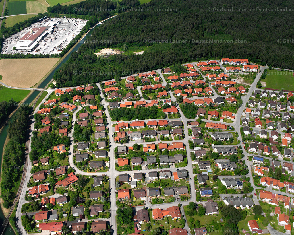 2600853 | GARCHING AN DER ALZ 09.06.2006 Stadtansicht des Innenstadtbereiches  in Garching an der Alz im Bundesland Bayern, Deutschland // City view on down town  in Garching an der Alz in the state Bavaria, Germany Foto: Gerhard Launer