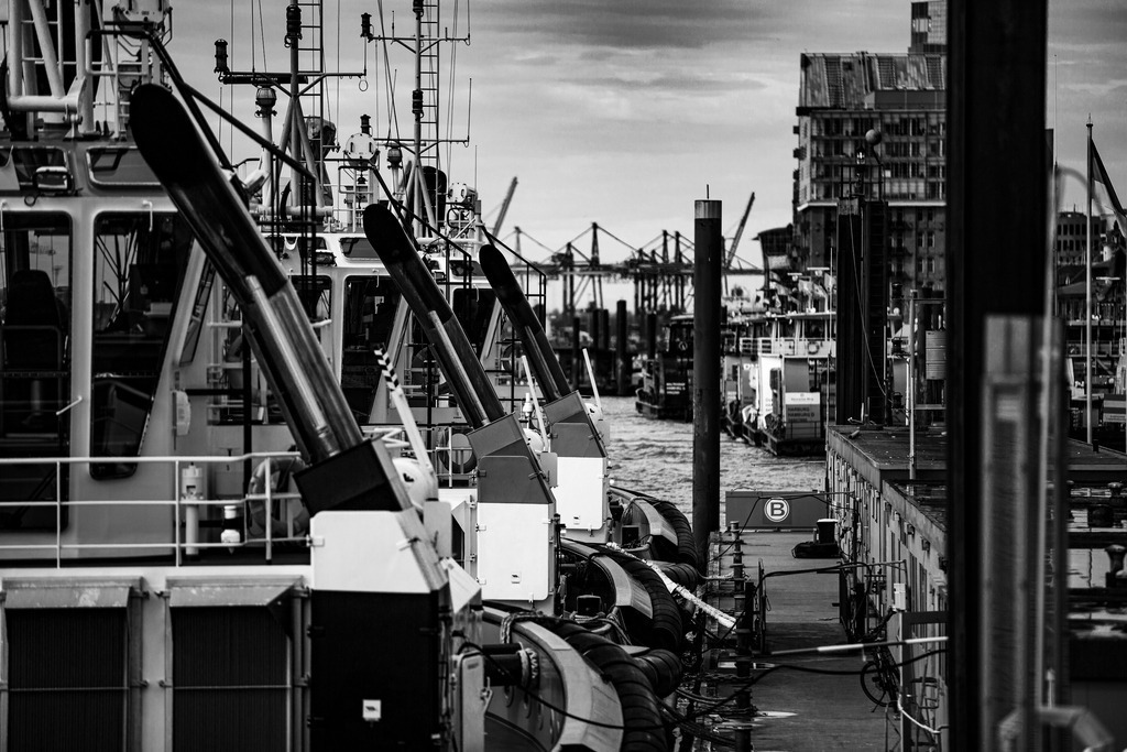 _MSC6889 | Fotografie, Shop, Art, Kunst, Feuer, Schwarzweiß, SW, BW, Black and White, Foto, Hamburg, Hamburger Hafen, Hamburg City, Hafen, Fotokunst, Photoart, Feuer, Feuerfotos, fire, fire photo - Realisiert mit Pictrs.com