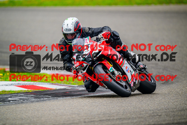 MaZZes_FotoMatrix_240804_6007705_4179 | Fotograf Mathias Schmid
Sportfotograf,
Eventfotograf,
Hochzeitsfotograf,
Portraitfotograf