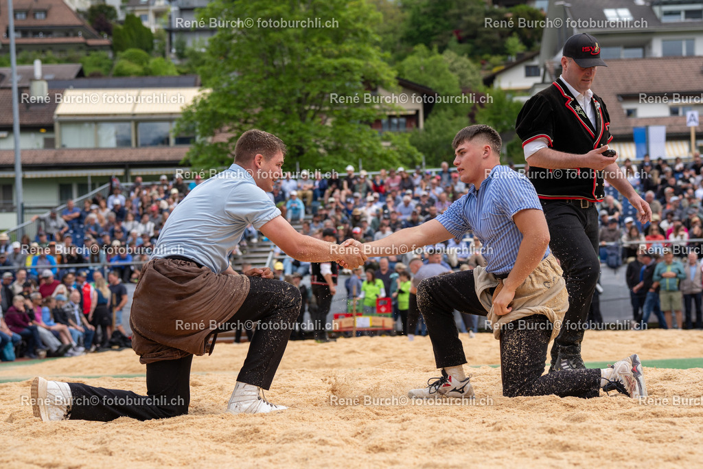 BUR01625 | René Burch leidenschaftlicher Fotograf aus Kerns in Obwalden.  Hier finden sie Sport, Landschaft und Natur Fotografie.
 - Realisiert mit Pictrs.com