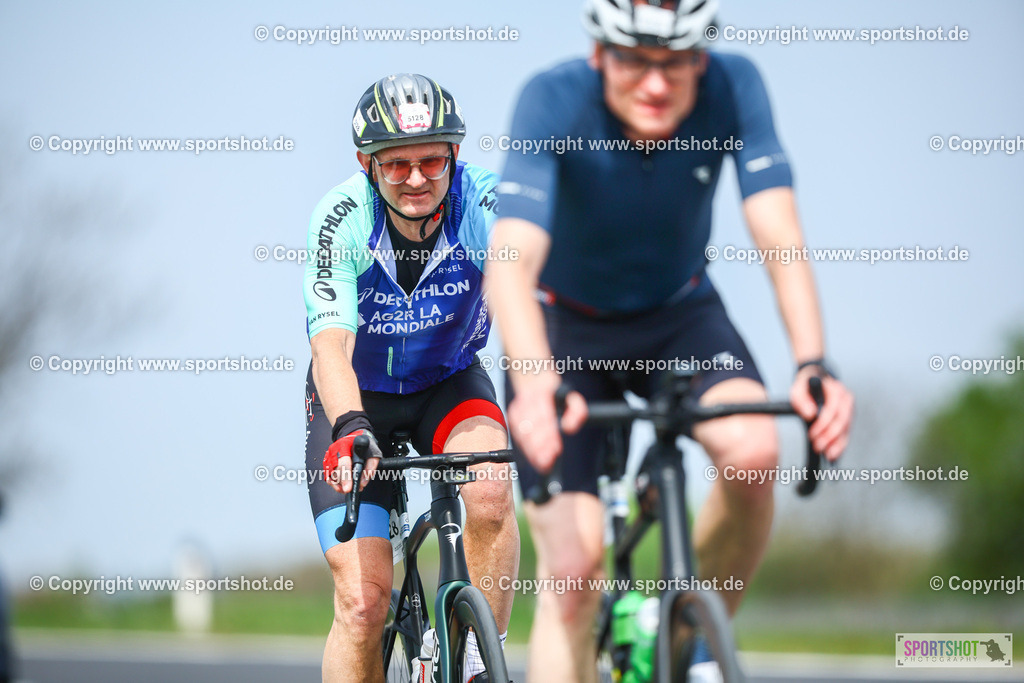 136_TRA57239 | Neusiedlersee Radmarathon 2026@sportshot_your_pictrs #yourpictures#roadtowm2029 #nrm #neusiedlerseeradmarathon #neusiedlersee #neusiedlerseetourismus #burgenland #mörbisch #nrm26 #burgenlandtourismus #voglundco #poweredbyburgenlandtourismus #radsport #rad #marathon #ucigranfondo #visitburgenland #ucigranfondoworldseries