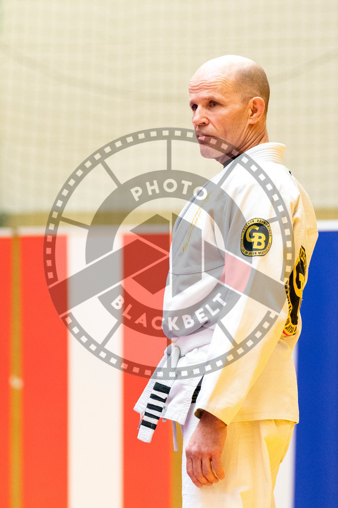 20231118PBB11621 | Fighters compete during the AJP Tour 600 Frankfurt Championship in Frankfurt/Main, Germany, on November 18, 2023.