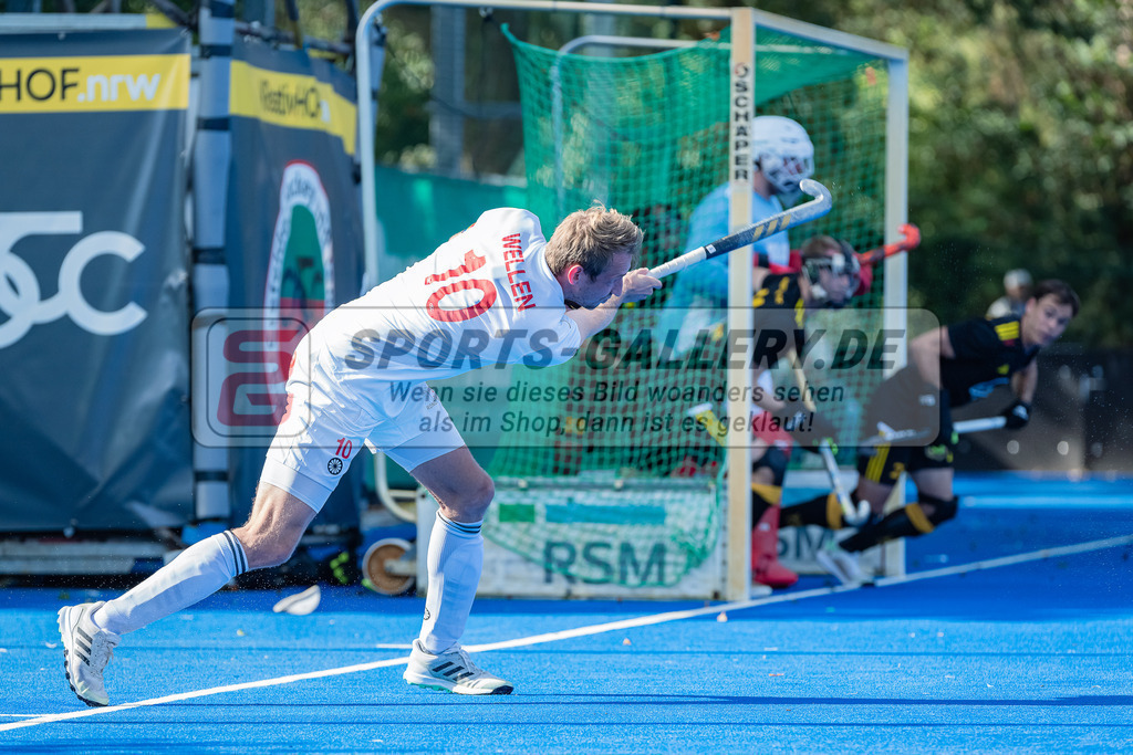 HK_20231001_104885 | 1.Bundesliga Herren Crefelder HTC - Harvestehuder THC am 1.10.2023 CHTC, Krefeld , Niklas Wellen ( Crefelder HTC 10 )