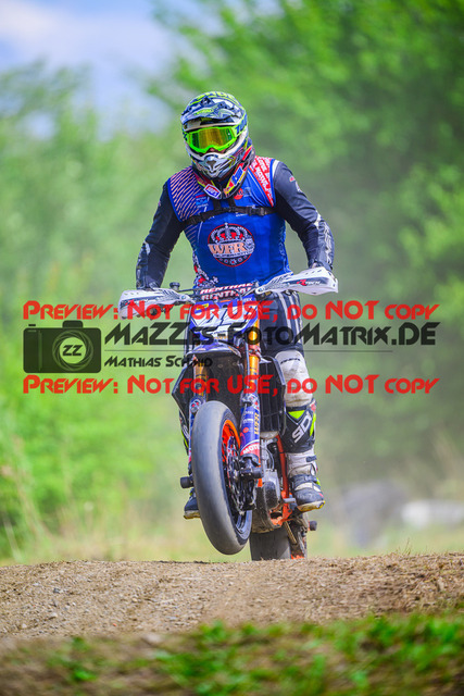 MaZZes_FotoMatrix_240713_6007705_9634 | UE40