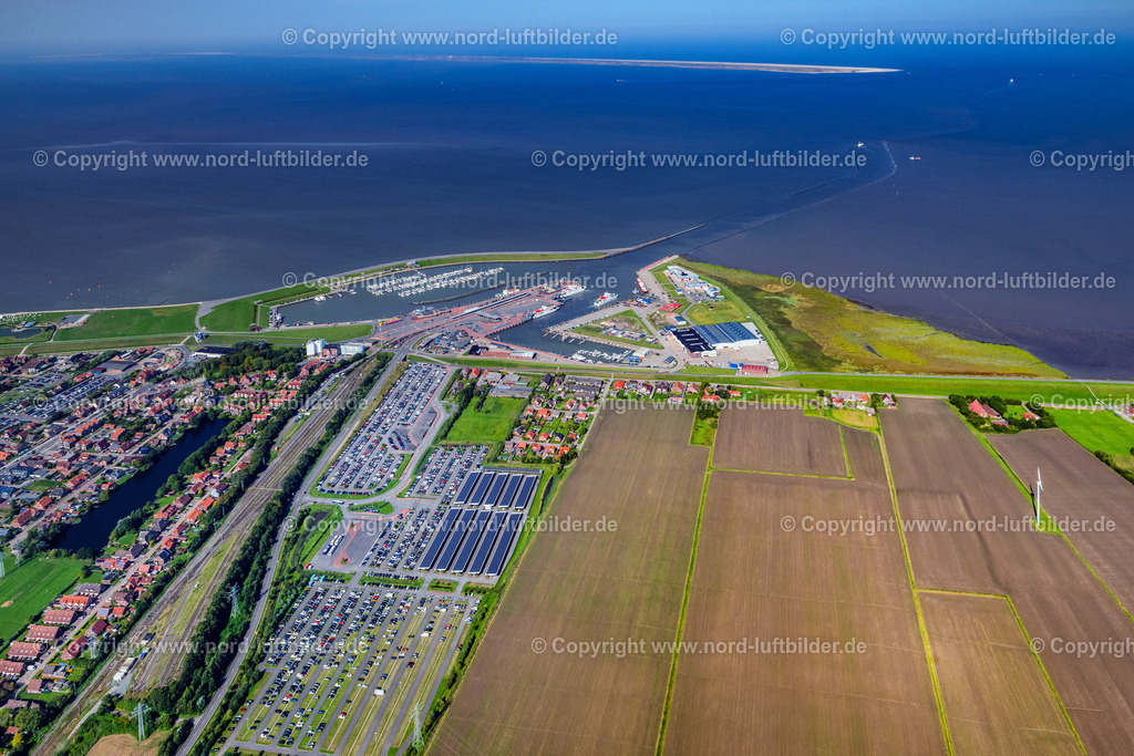 Norden_Norddeich_Hafen_ELS_9481050924 | NORDEN 05.09.2024 Fähr- Hafenanlagen an der Meeres- Küste der Nordsee mit dem Fährschiff Frisia 4 im Ortsteil Norddeich in Norden im Bundesland Niedersachsen, Deutschland. Weiterführende Informationen bei: Reederei Norden-Frisia AG,  Yachtzentrum Störtebeker GmbH. // Ferry port facilities on the sea coast of the North Sea with the ferry Frisia 4 in the district of Norddeich in Norden in the state of Lower Saxony, Germany. Further information at: Reederei Norden-Frisia AG,  Yachtzentrum Stoertebeker GmbH. Foto: Martin Elsen