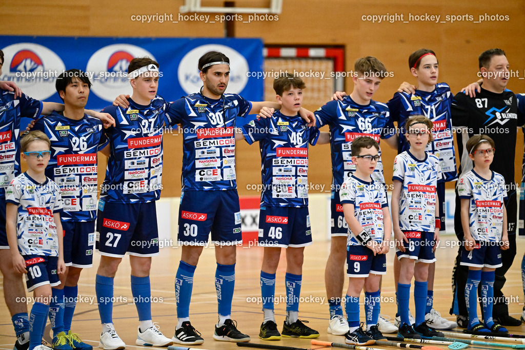 VSV Unihockey vs. Wiener Floorballferein 6.4.2024 | VSV Unihockey Mannschaft, #26 Shin Kato VSV Unihockey, #27 Lukas Floriantschitz VSV Unihockey, #30 Christoph Steiner VSV Unihockey, #46 Elias Kronig VSV Unihockey, #66 Jakob Rainer VSV Unihockey, #71 Leon Widnig VSV Unihockey, #87 Timmo Taurer VSV Unihockey, VSV Unihockey vs. Wiener Floorballferein 6.4.2024, VSV Unihockey vs. Wiener Floorballferein  am 06.04.2024 in Villach (Ballspielhalle St. Martin), Austria, (Photo by Bernd Stefan)