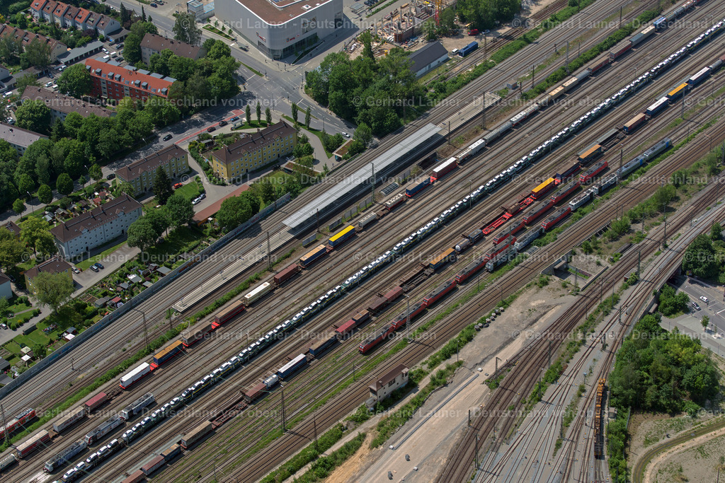 3804189 | Bahnhof am Laim, München