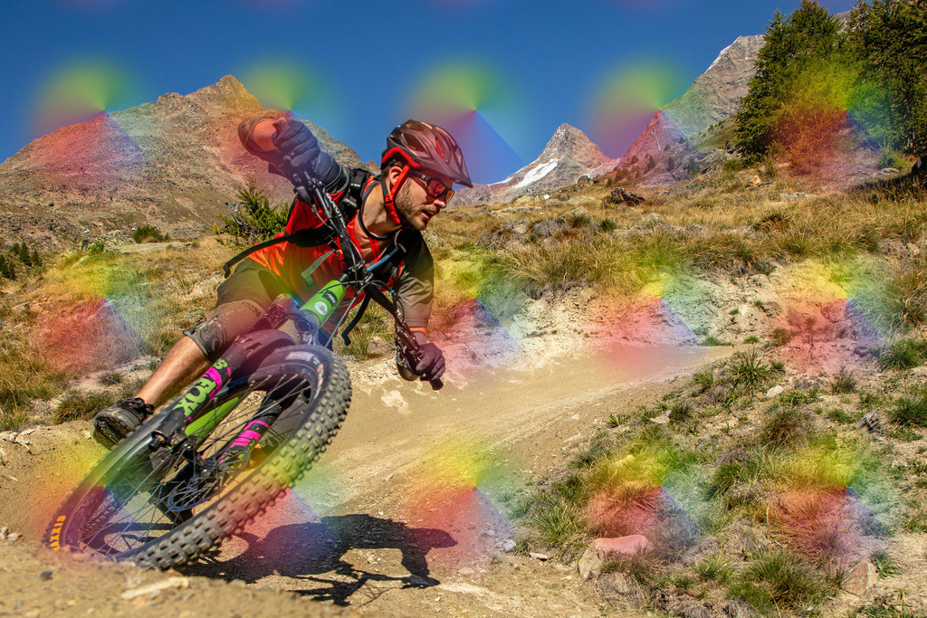 Mountainbiker Trail Saas-Grund | FineArtPrint, Hahnemühle, FeeGalerie, Fee Galerie, Fotokunst, Fotografie, Canonphotography, Bergfoto, Matterhorn, Rimpfischhorn, Allalinhorn, Saas-Fee, Wallis, Valais, Switzerland, Bergfotografie