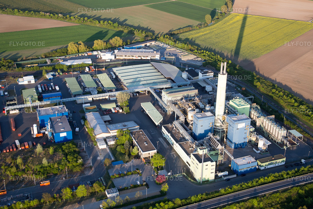 Luftbild: Industrie- und Gewerbegebiet NO HIM in Biebesheim am Rhein im Bundesland Hessen in Deutschland. Foto: IMG_077726.jpg vom 23.04.2015 durch Werner Riehm/FLY-FOTO.de