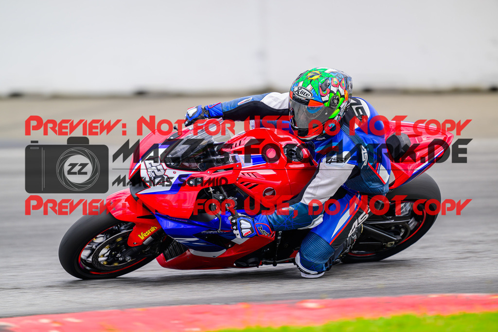 MaZZes_FotoMatrix_240615_8082 | WEISS