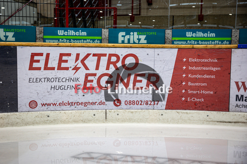 Werbeflächen Miners TSV Peißenberg | Eishockey Peißenberg, Werbeflächen Miners TSV Peißenberg, 20240904,Elektro Egner, Werbepartner der Miners,2024-09-04 in Peißenberg (Eisstadion)Copyright: WolfgangxLindner 