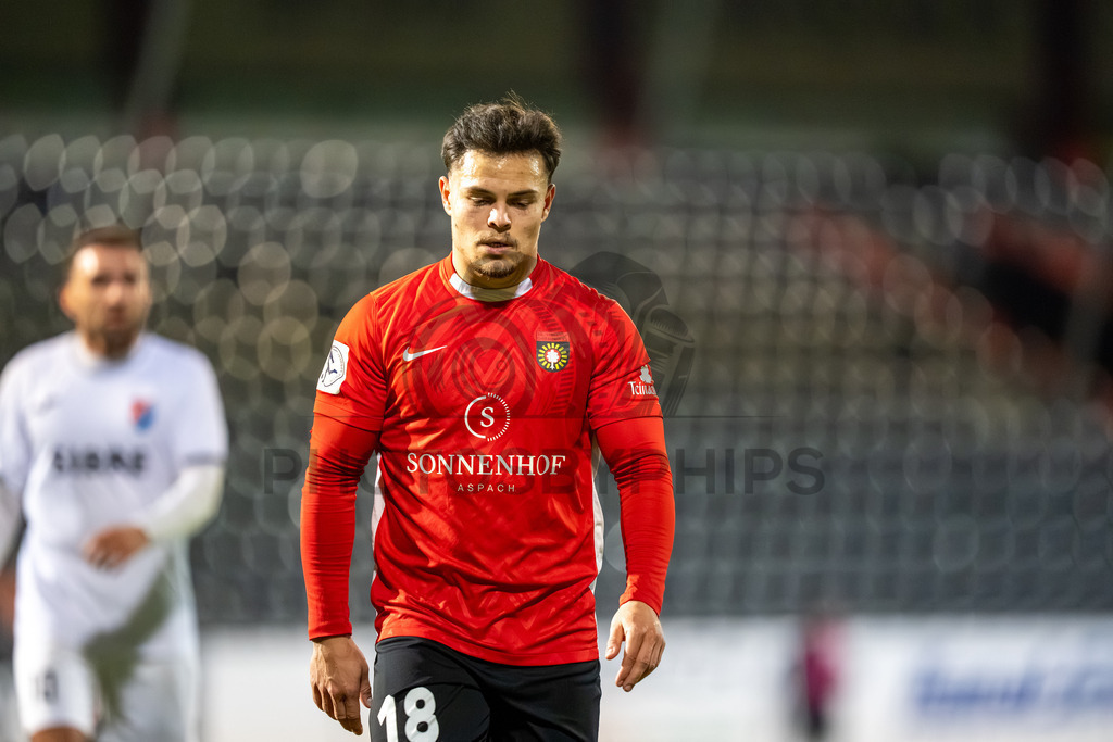 SG Sonnenhof Grossaspach vs. TSV Steinbach Haiger, Fussball, Regionalliga Suedwest, 25. Spieltag, 20.03.2026 | Niklas Pollex (SG Sonnenhof Großaspach, #18),SG Sonnenhof Grossaspach vs. TSV Steinbach Haiger, Fussball, Regionalliga Suedwest, 25. Spieltag, 20.03.2026Foto: photosbyphips/Philip Ziegler