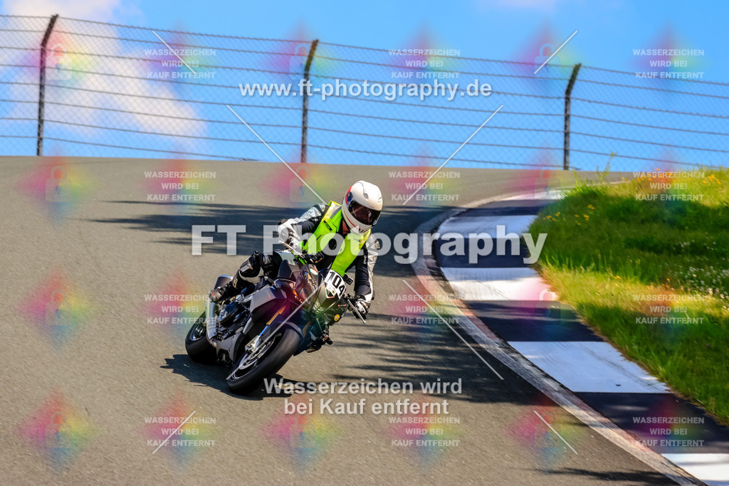 _TCM4516 | Hier findet Ihr Bilder von Touristenfahrten auf der Nürburgring Nordschleife oder von anderen Veranstaltungen die ich besucht habe. Viel Spass beim Durch Schauen 