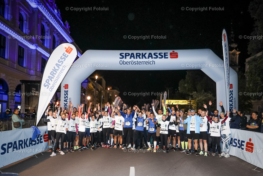 A-BINDER_20220922_0034 | LINZ,  AUSTRIA,22.Sept. 2022 - Night Run, Image shows Night Run.
Photo: Sportmediapics.com/ Manfred Binder